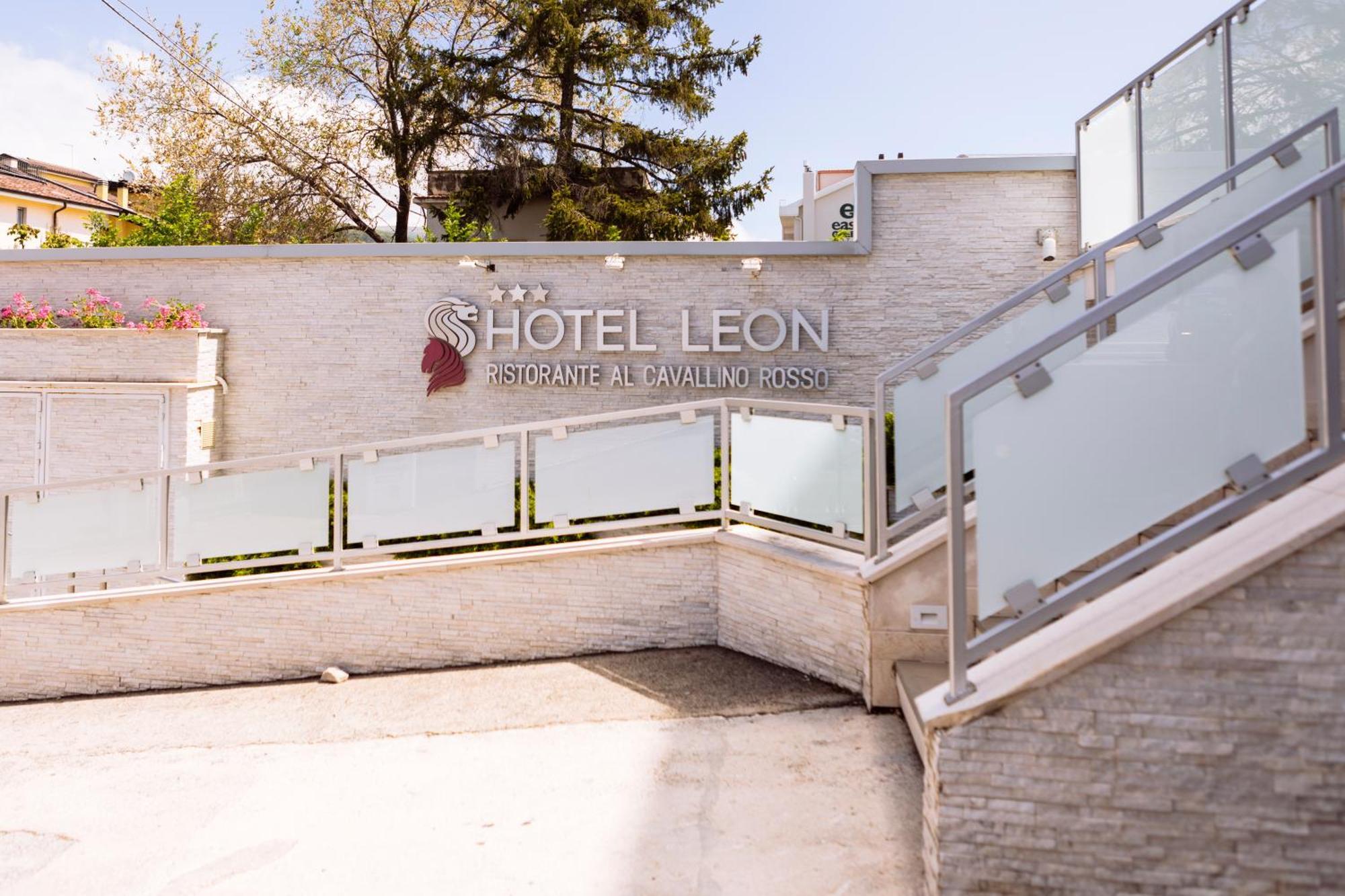 Hotel Leon - Ristorante Al Cavallino Rosso San Giovanni Rotondo Exteriér fotografie